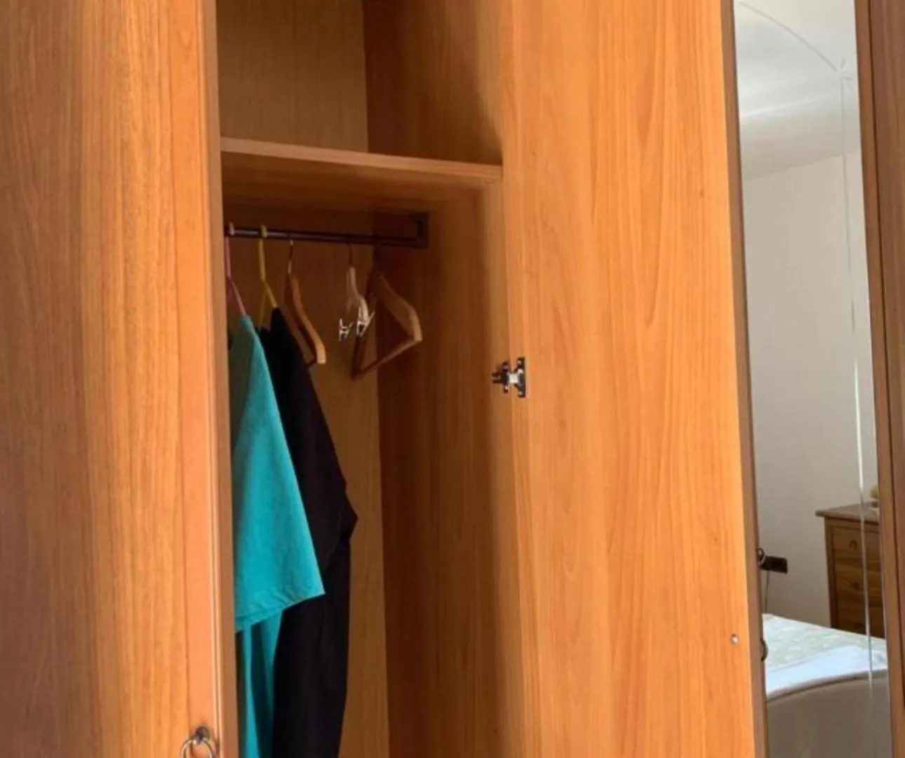 Home In City Center Permet Apartment