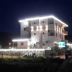  Hotel Apostoli