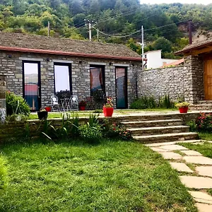  Guest house Gogo Moustache